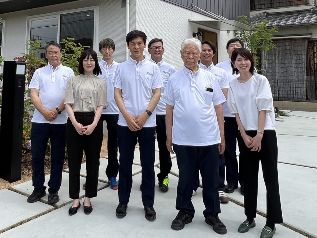 姫路で高気密高断熱の家を建てるYSHOMEのスタッフ