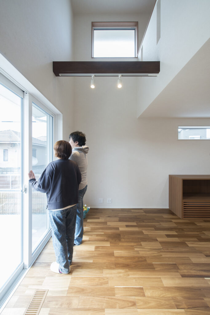 姫路で新築住宅建てるならYSHOME｜吹抜けリビングのある住まい
